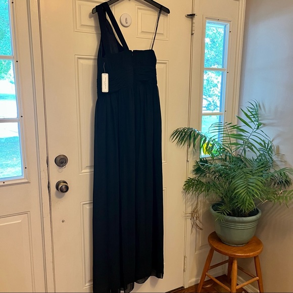 Donna Morgan Chiffon Gown - Picture 7 of 8